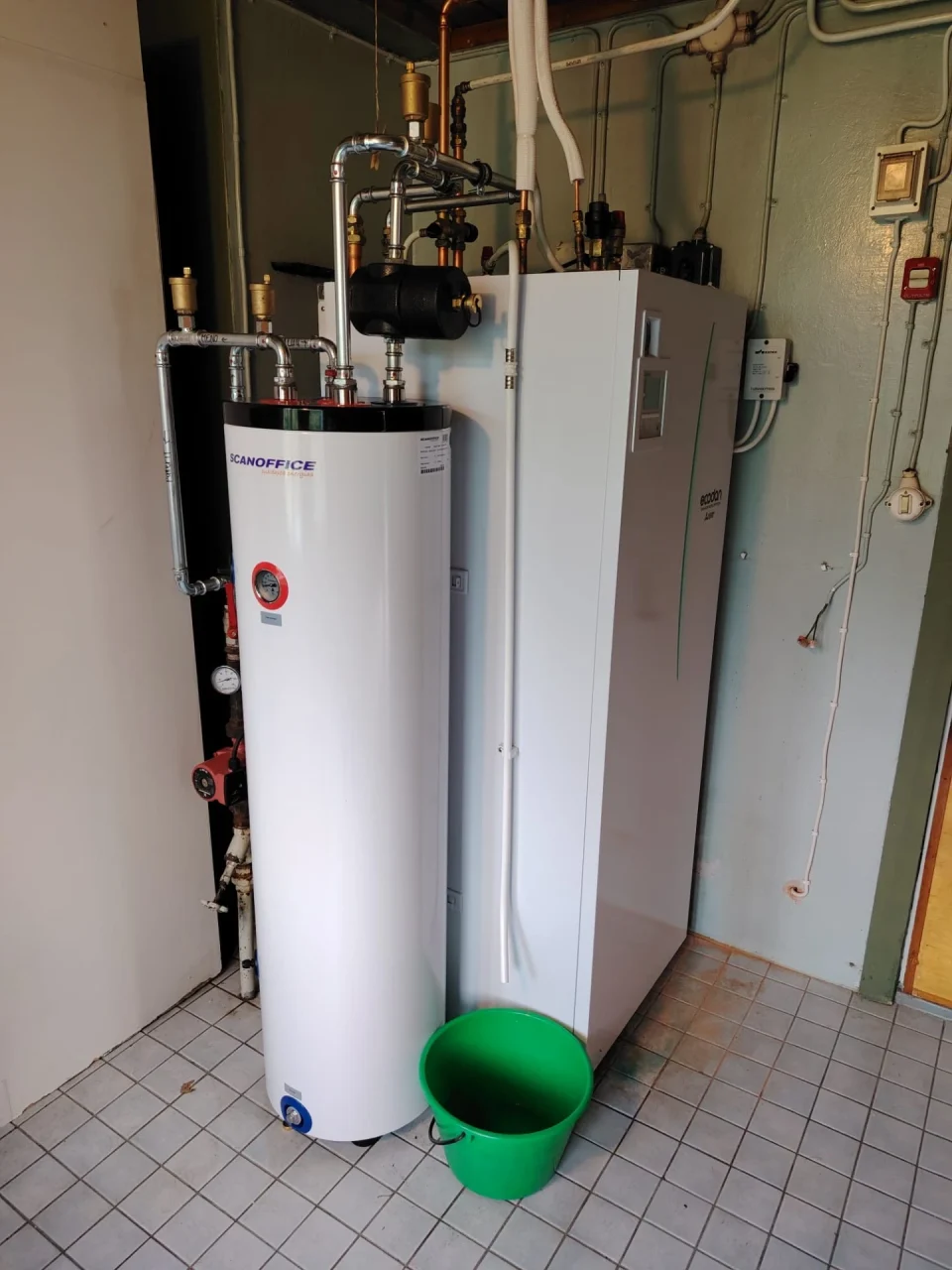 Sisäyksikkö ilma-vesilämpöpumppu Mitsubishi Electric Ecodan R32